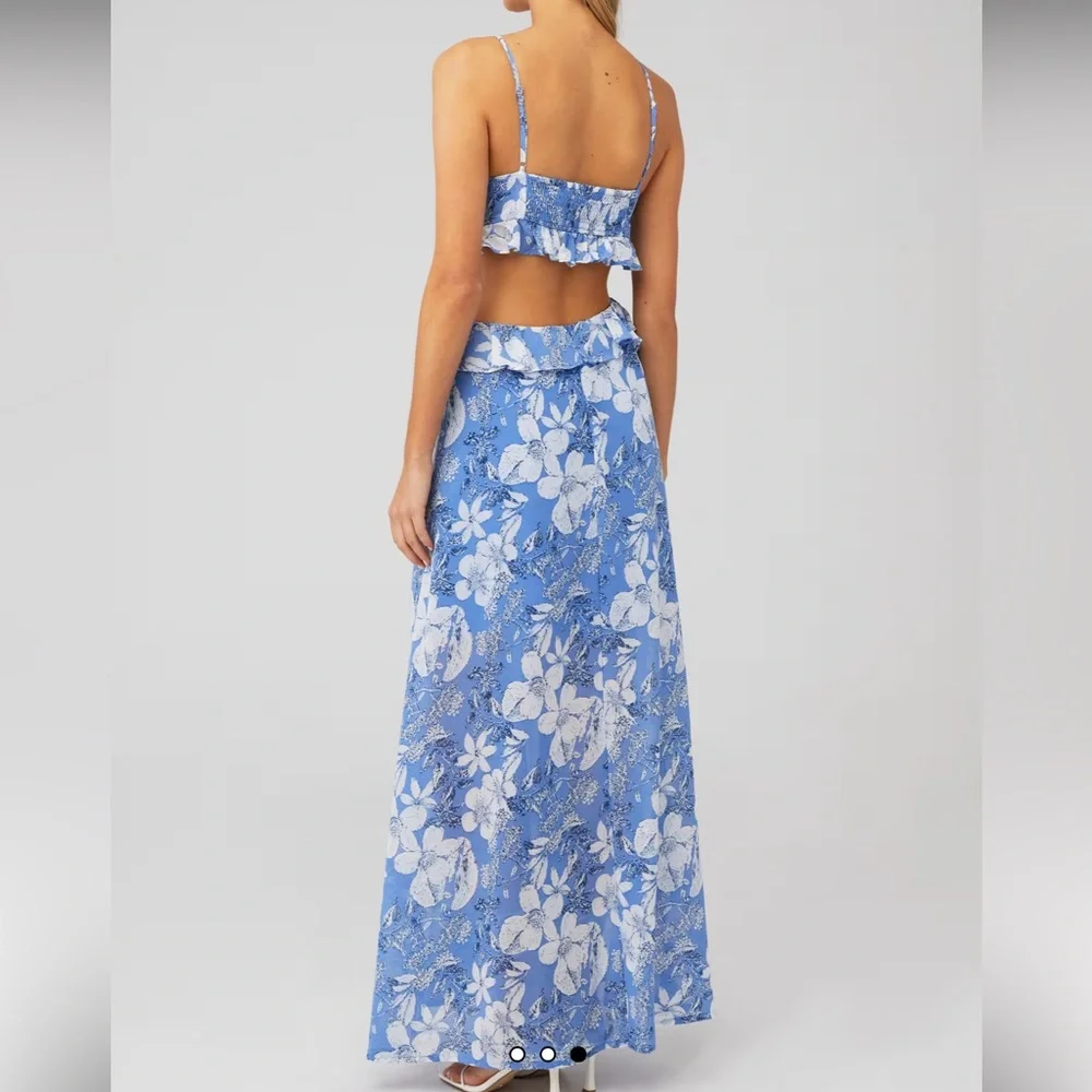 ASTR the Label Palace Dress in Blue & White Floral size M - Picture 3 of 9